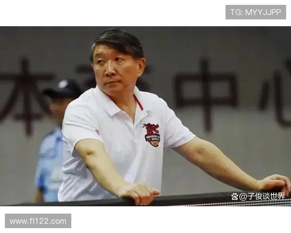 宫鲁鸣分析双塔阵容进攻表现与防守不足 强调张子宇与队友配合需加强 宫鲁鸣分析双塔阵容进攻表现与防守不足 强调张子宇与队友配合需加强